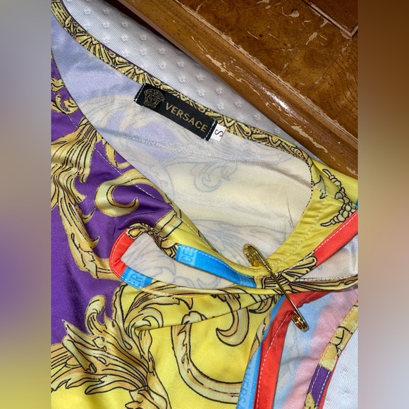 Women’s two peice - Picture 4 of 5